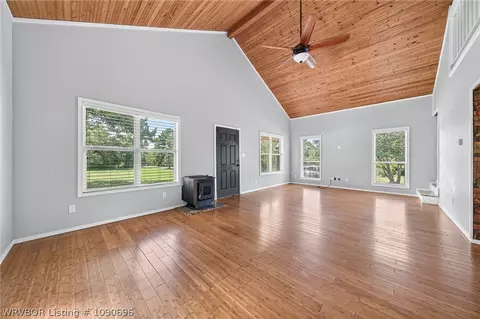 Living - 6326 Tyro Rd, Hackett, AR 72937 photo 3 of 6