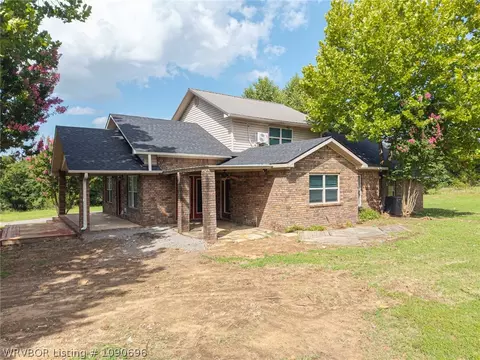 Exterior - 6326 Tyro Rd, Hackett, AR 72937 photo 6 of 14