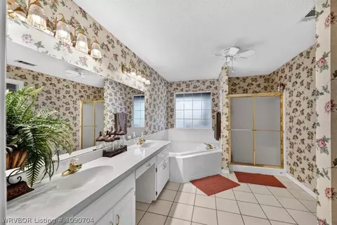 Bath - 9801 Broadwell St, Fort Smith, AR 72908 photo 2 of 4