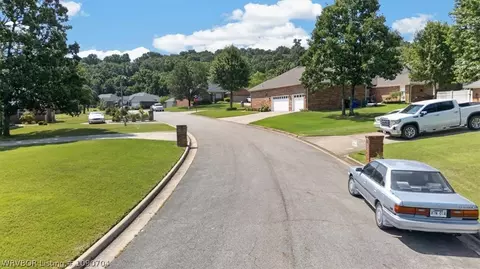 View/Area - 9801 Broadwell St, Fort Smith, AR 72908 photo 3 of 8