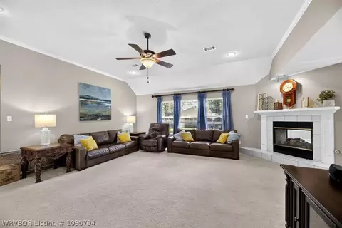 Living - 9801 Broadwell St, Fort Smith, AR 72908 photo 1 of 2