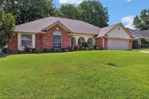 Exterior - 9801 Broadwell St, Fort Smith, AR 72908 photo 4 of 17