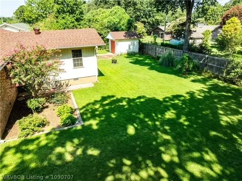 Exterior - 6505 Euper Ln, Fort Smith, AR 72903 photo 8 of 11