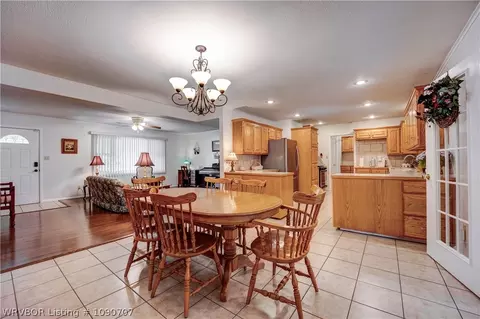 Dining - 6505 Euper Ln, Fort Smith, AR 72903 photo 1 of 3