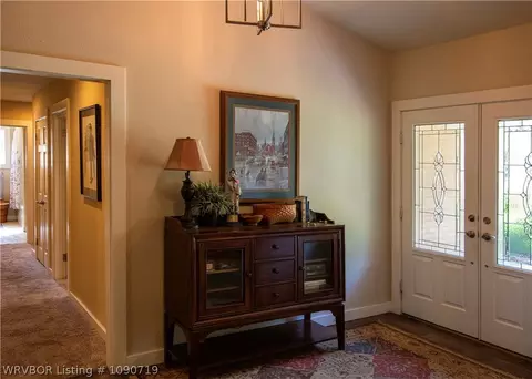 Entry Way - 6228 Gordon Ln, Fort Smith, AR 72903 photo 1 of 2