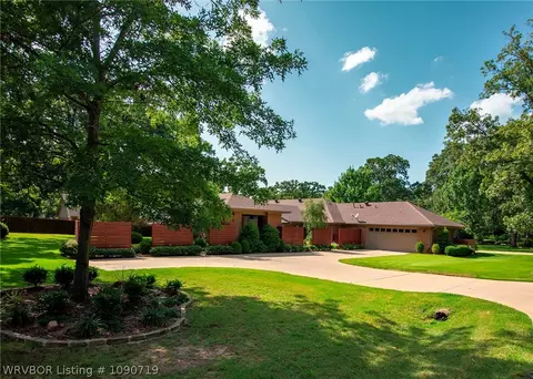 Exterior - 6228 Gordon Ln, Fort Smith, AR 72903 photo 4 of 10