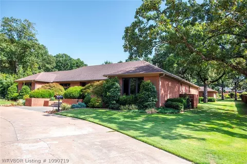 Exterior - 6228 Gordon Ln, Fort Smith, AR 72903 photo 3 of 10