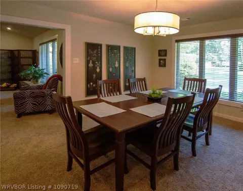 Dining - 6228 Gordon Ln, Fort Smith, AR 72903 photo 2 of 3
