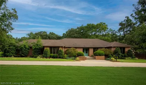 Exterior - 6228 Gordon Ln, Fort Smith, AR 72903 photo 5 of 10