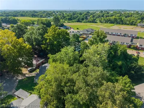 View/Area - 105 Cindy Cir, Fort Smith, AR 72908 photo 1 of 7