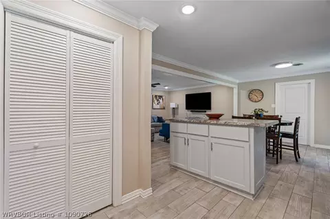 Entry Way - 105 Cindy Cir, Fort Smith, AR 72908 photo 2 of 2