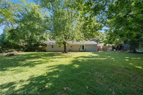 Exterior - 105 Cindy Cir, Fort Smith, AR 72908 photo 5 of 8