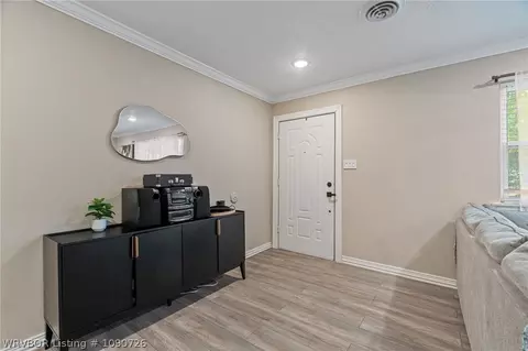 Entry Way - 105 Cindy Cir, Fort Smith, AR 72908 photo 1 of 2
