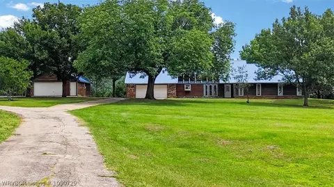 Exterior - 37818 Springhill Rd, Howe, OK 74940 photo 3 of 11