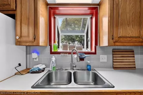 Kitchen - 37818 Springhill Rd, Howe, OK 74940 photo 4 of 4