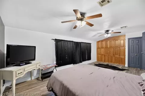 Bedroom - 37818 Springhill Rd, Howe, OK 74940 photo 5 of 8