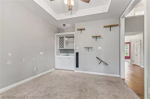 Living - 10708 Saint Michael Ct, Fort Smith, AR 72908 photo 3 of 5