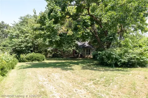 Exterior - 10708 Saint Michael Ct, Fort Smith, AR 72908 photo 7 of 12