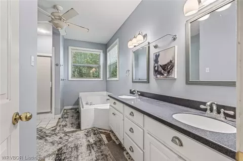 Bath - 10708 Saint Michael Ct, Fort Smith, AR 72908 photo 1 of 8