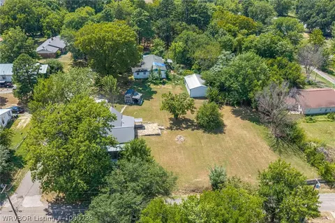 View/Area - 1421 Hendrix St, Altus, AR 72821 photo 1 of 1