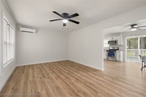 Living - 1316 N 35th St, Fort Smith, AR 72904 photo 3 of 3