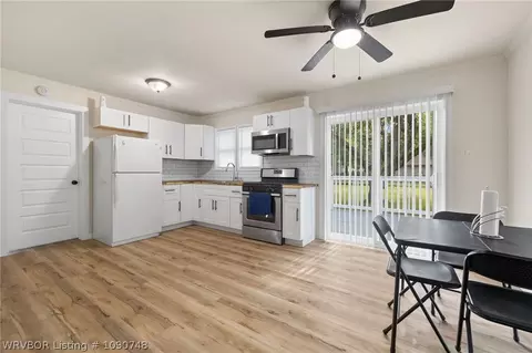 Entry Way - 1316 N 35th St, Fort Smith, AR 72904 photo 1 of 1