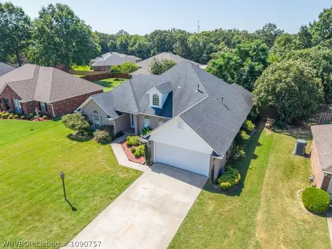 View/Area - 5908 Meadow Brook Dr, Fort Smith, AR 72916 photo 2 of 4