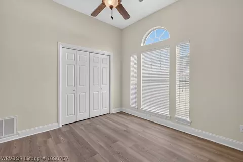 Bedroom - 5908 Meadow Brook Dr, Fort Smith, AR 72916 photo 3 of 5