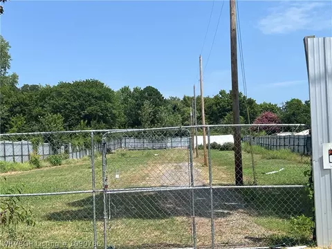 211 NE 215 Ne 6th St, Spiro, OK 74959