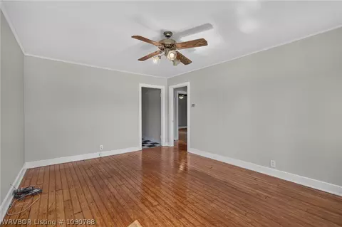 Living - 1019 E Main St, Paris, AR 72855 photo 3 of 4