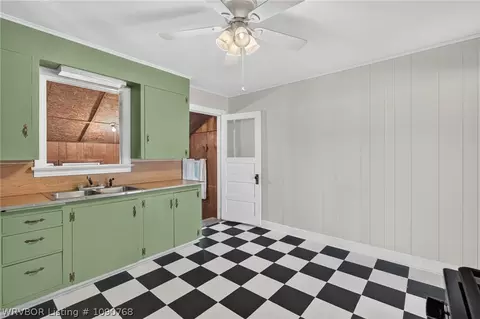 Entry Way - 1019 E Main St, Paris, AR 72855 photo 1 of 2