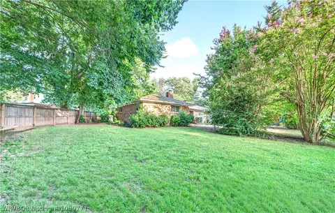 Exterior - 2636 Enid Pl, Fort Smith, AR 72901 photo 8 of 9