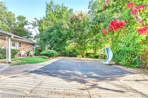 Exterior - 2636 Enid Pl, Fort Smith, AR 72901 photo 5 of 9