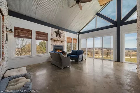 Exterior - 639 Nc 1625, Compton, AR 72624 photo 10 of 24