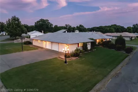 400 S Fryar Dr, Sallisaw, OK 74955
