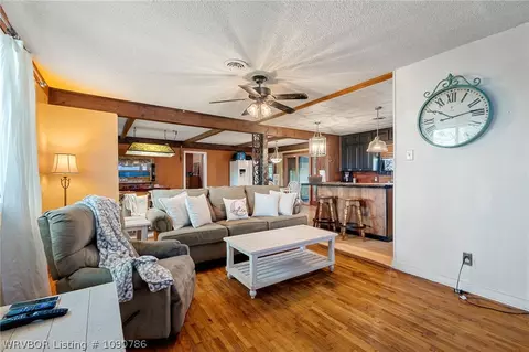 Living - 839 14th St, Barling, AR 72923 photo 1 of 1