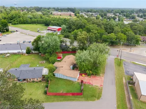 View/Area - 839 14th St, Barling, AR 72923 photo 3 of 5