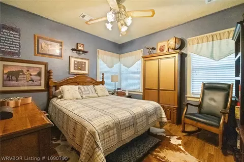 Bedroom - 4419 Kinkead Ave, Fort Smith, AR 72903 photo 1 of 4