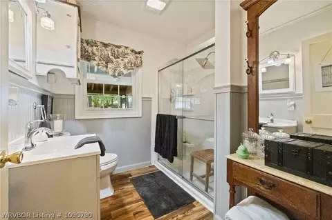 Bath - 4419 Kinkead Ave, Fort Smith, AR 72903 photo 1 of 3