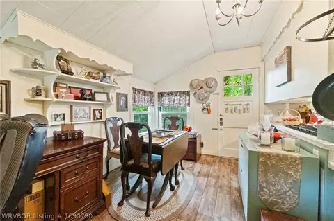 Dining - 4419 Kinkead Ave, Fort Smith, AR 72903 photo 1 of 2