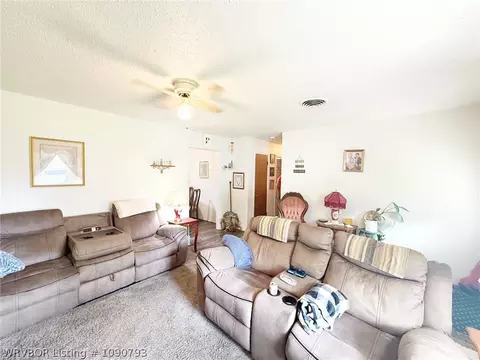 Living - 22 E Interstate Cir, Sallisaw, OK 74955 photo 4 of 4