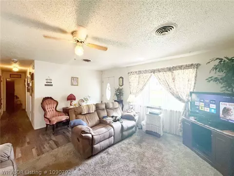 Entry Way - 22 E Interstate Cir, Sallisaw, OK 74955 photo 1 of 1