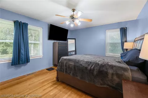 Bedroom - 1609 Burnham Rd, Fort Smith, AR 72903 photo 1 of 5