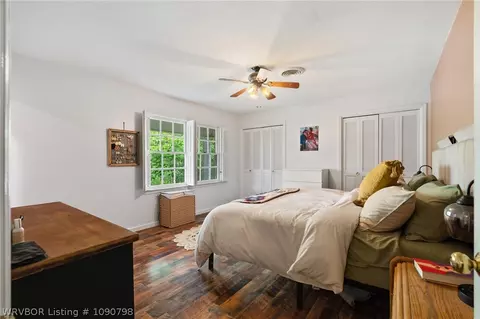 Bedroom - 2400 Houston St, Fort Smith, AR 72901 photo 2 of 6