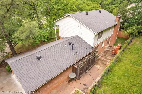 Exterior - 2400 Houston St, Fort Smith, AR 72901 photo 7 of 12