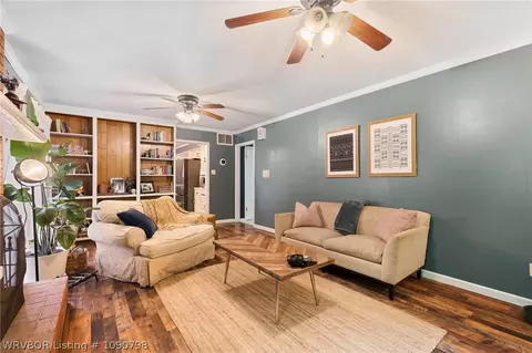 Living - 2400 Houston St, Fort Smith, AR 72901 photo 2 of 3