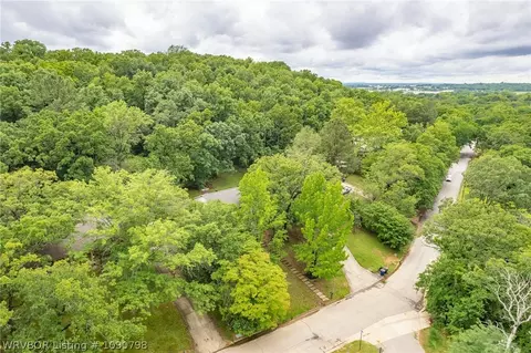 View/Area - 2400 Houston St, Fort Smith, AR 72901 photo 2 of 4