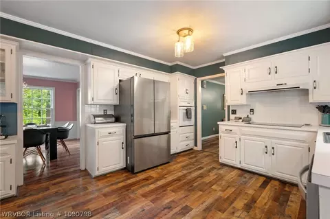 Kitchen - 2400 Houston St, Fort Smith, AR 72901 photo 2 of 4