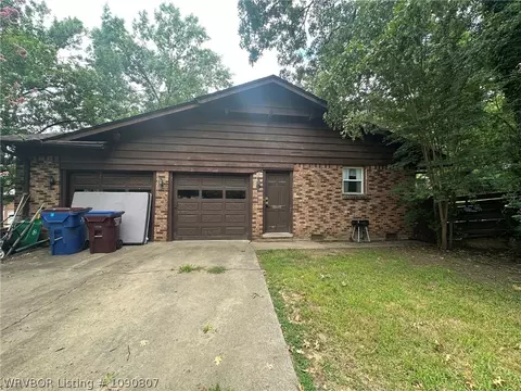 Exterior - 2123 S Atlanta St, Fort Smith, AR 72903 photo 3 of 6