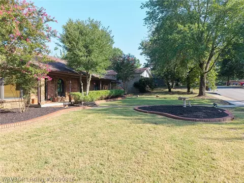 Exterior - 901 S 68th Ln, Fort Smith, AR 72903 photo 7 of 19